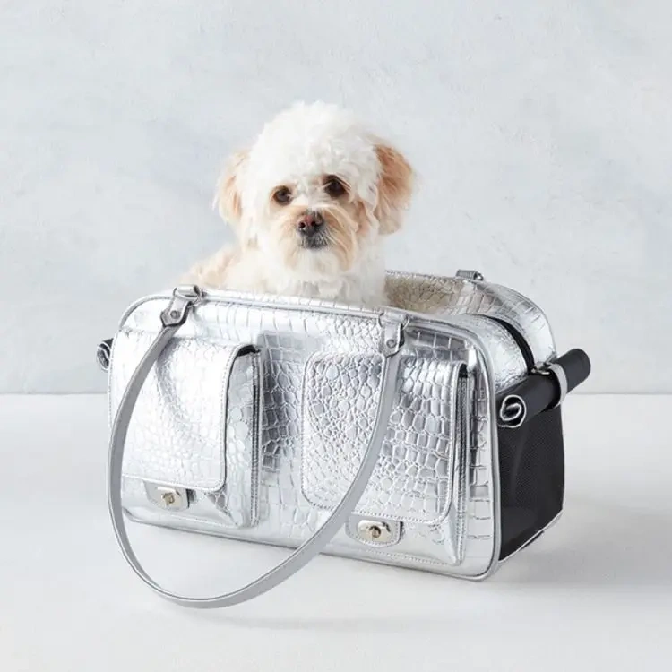 Wholesale portable  travel dog cat Bag outdoor Large capacity Waterproof Pet Carrier handbag