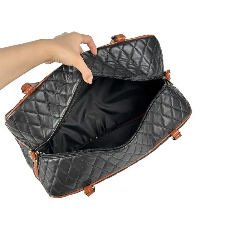 Wholesale portable  travel dog cat Bag outdoor Large capacity Waterproof Pet Carrier handbag