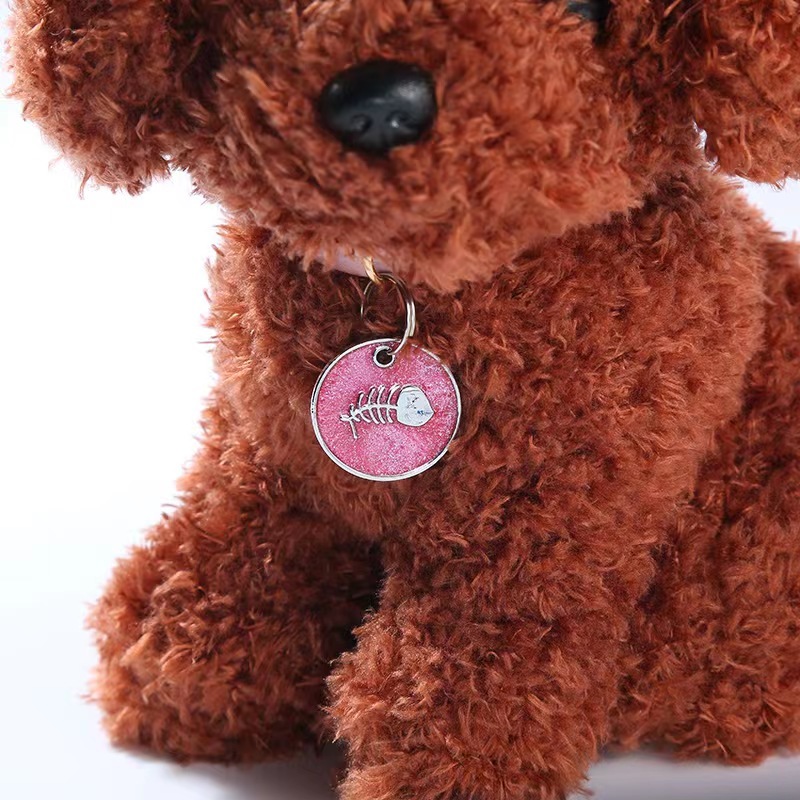 Round fishbone cat and dog tag leash accessories