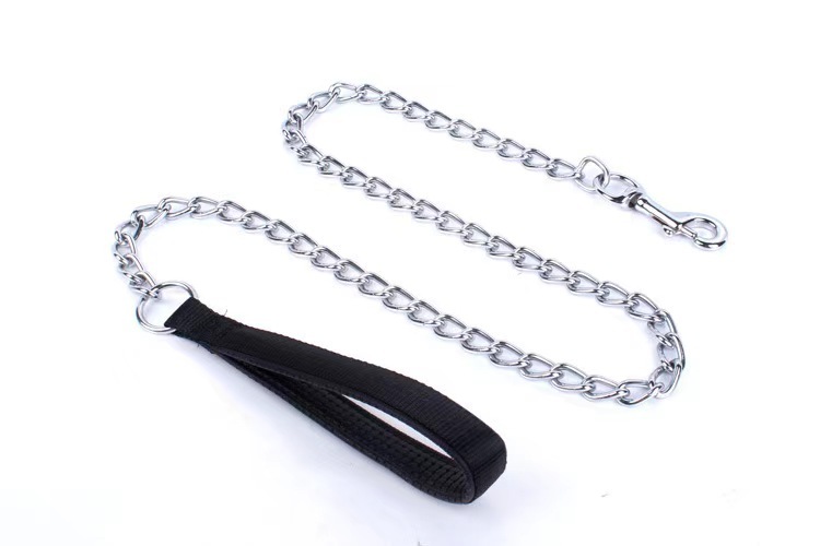 Pet metal dog chain collar leash for cats and dogs foam comfortable handle Outdoor dog leash sets can be customized