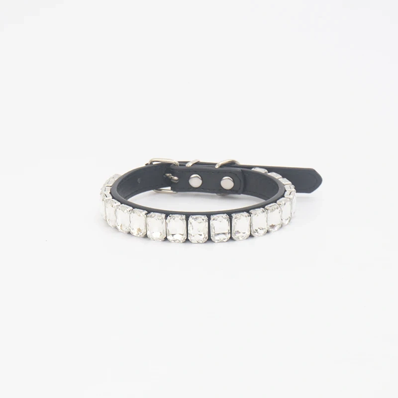Luxury Dog Collar Rhinestone Pet Necklace PU Leather Adjustable Cat Dog Collar Small Medium Large Dog Pet Accessories Supplies