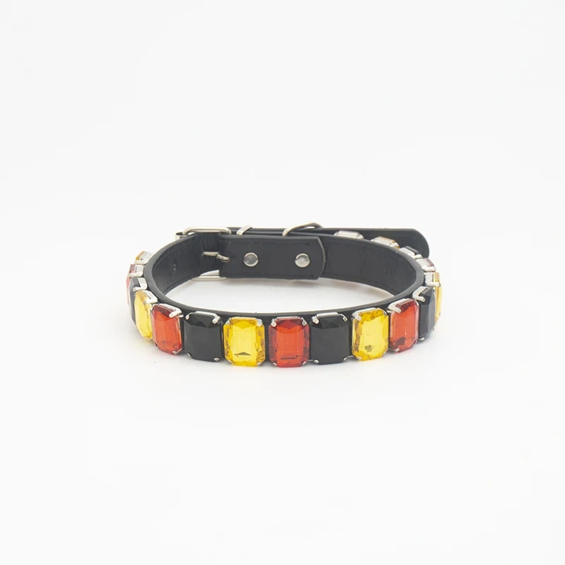 Luxury Dog Collar Rhinestone Pet Necklace PU Leather Adjustable Cat Dog Collar Small Medium Large Dog Pet Accessories Supplies