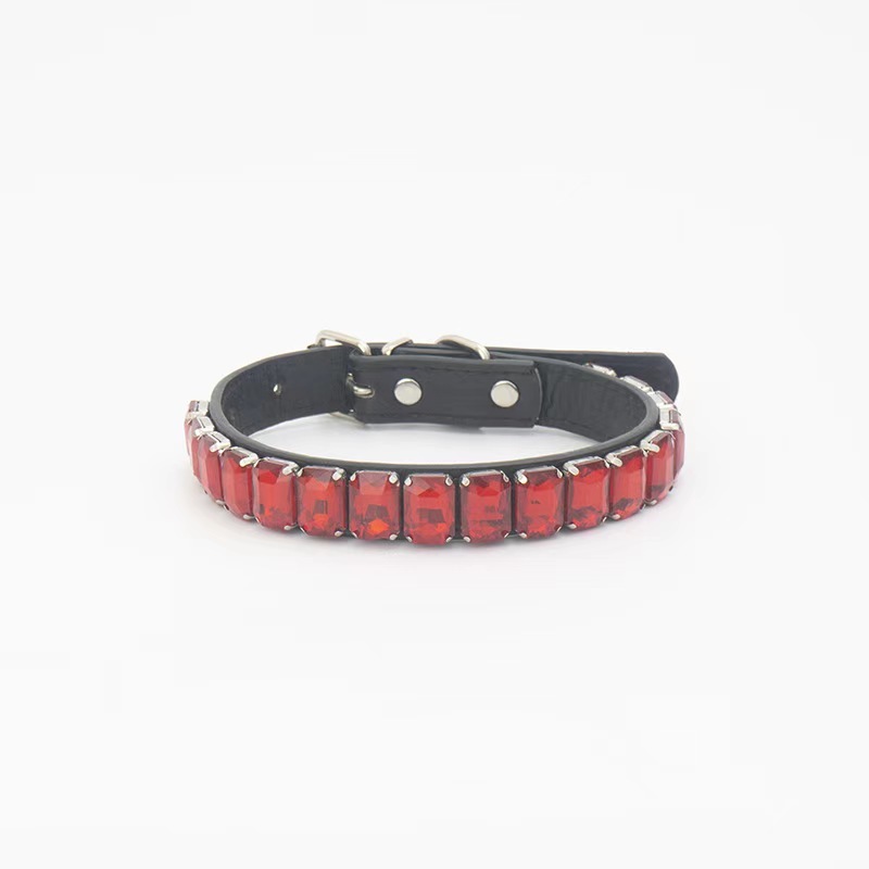 Luxury Dog Collar Rhinestone Pet Necklace PU Leather Adjustable Cat Dog Collar Small Medium Large Dog Pet Accessories Supplies
