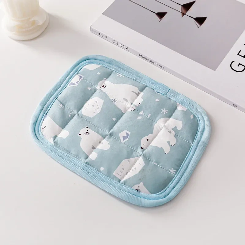 Small Pet Cooler Mat Summer Ice Silk Cool Feeling Pet Mat Hamster Kennel Mat Guinea Pig Chinchilla Rabbit Small Pet Cooling Mat