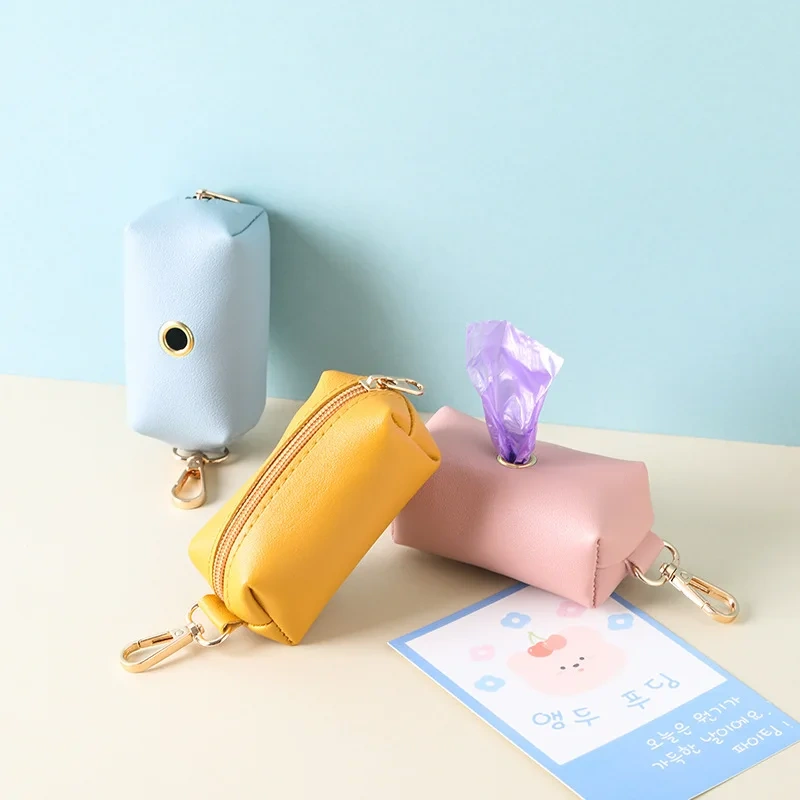 Leather Dog Poop Bag Holder Dog Waste Bag Dispenser with Metal Clip for Leash Belt Portable Leather Doggy Poop Bags Holder
