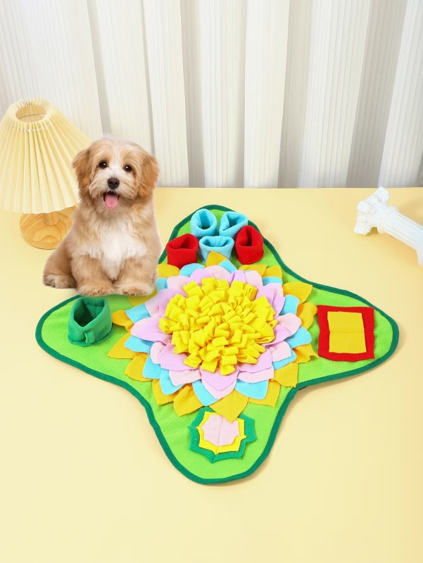 Pet Dog Snuffle Mat Pet Snuffle Feeding Mat Encourages Natural Foraging Skills Dog Training Pad for Slow Eating & Smell Training