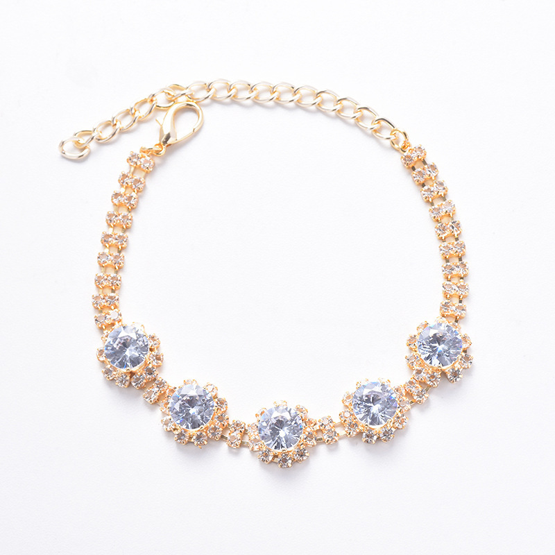 Bling Diamond Cat Necklace Fashion Luxury Shining Collars for Dog Adjustable Cats Puppy Chihuahua Wedding Pet Accessories