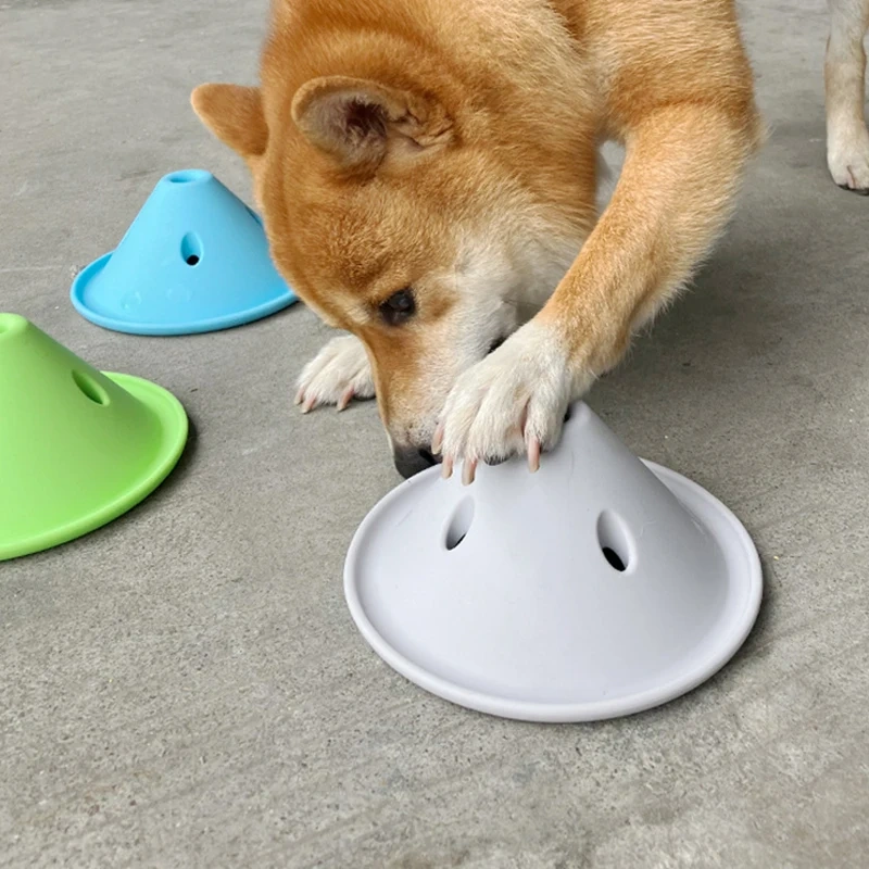 Silicone Dog Slow Food Bowl Funny Pet Dog Slow Feeder Bowl Interactive Toys for Small Medium Large Dogs Pet Supplies
