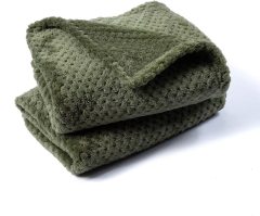 Warm Soft Fuzzy Blankets for Puppy Small Medium Large Dogs Fleece Kitten Cats Plush Throws for Bed Couch Sofa Blanket Supply