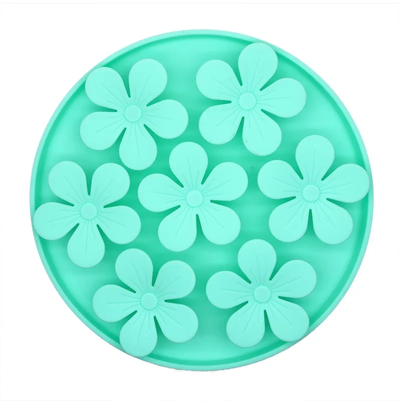 Silicone Pet Licking Pad Nonslip Slow Feeder Dog Bowls Dog Supplies Licking and Smelling Pad Pet Feeder Slow Eating Dish Bowl