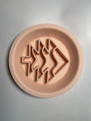 Wholesale Custom Christmas Tree Silicone Dog Bowl Feeder Slow Eating Heated Anti Ant Splash Proof 2 In 1 lick mat Pet Bowl