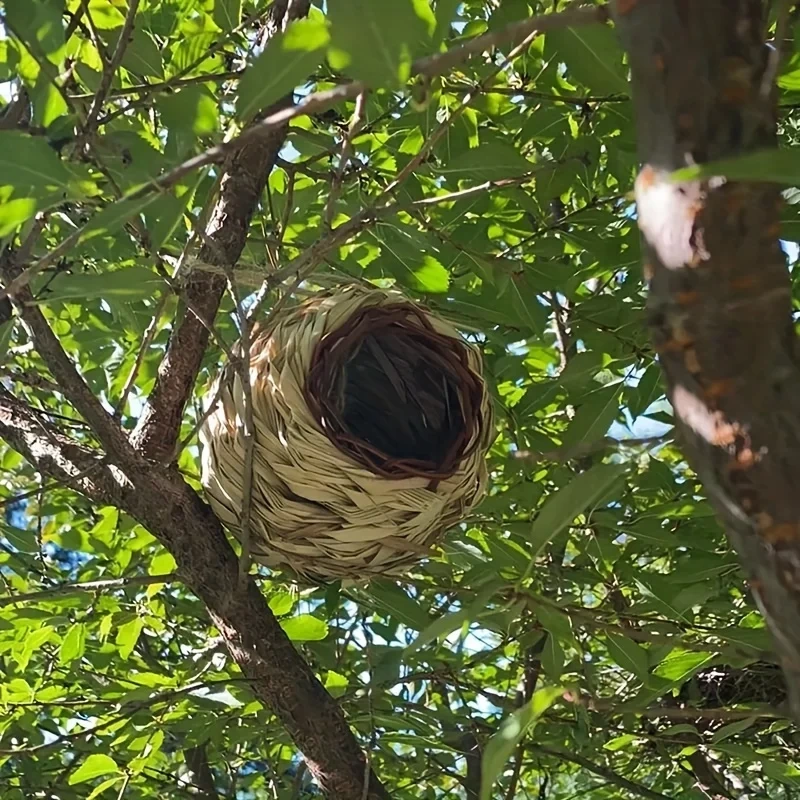 Handcrafted Hummingbird Nest House - Perfect for Outdoor Home Decoration and Gardening!