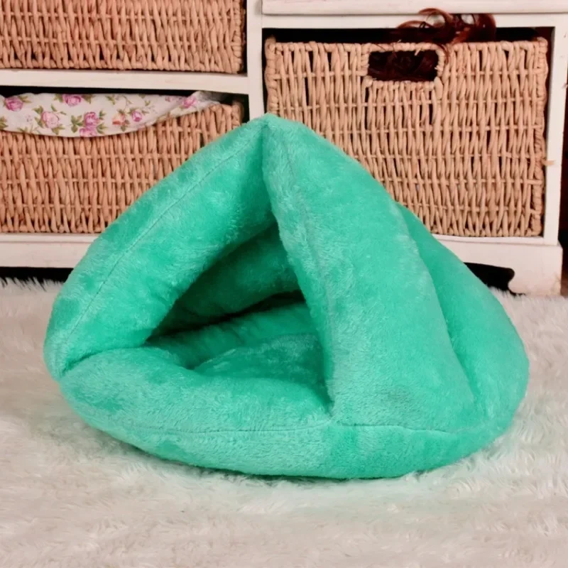 Triangle Pet Dog Kennel Mat Winter Warm Plush Cat Bed House Thickened Sleeping Bag for Small Dogs Cats Pets Supplies Accessories