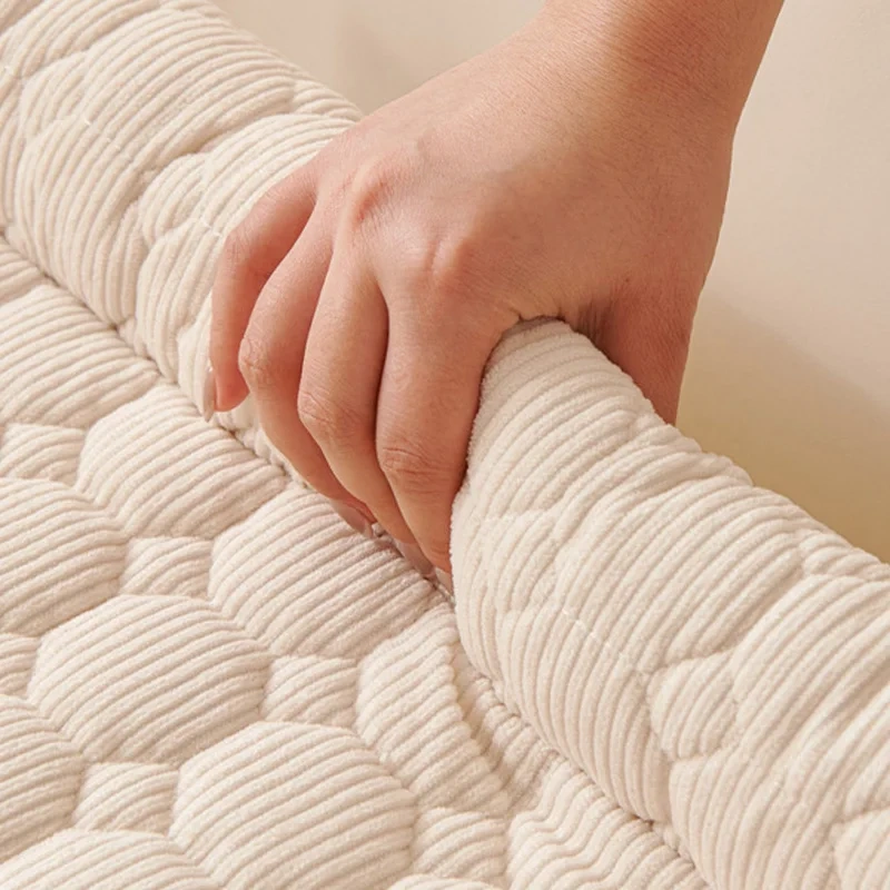 Pet sofa cushion thickened anti-cat scratch sofa pet nest anti-slip dog bed dog bed cat mat for sleeping cats and dogs 1pcs