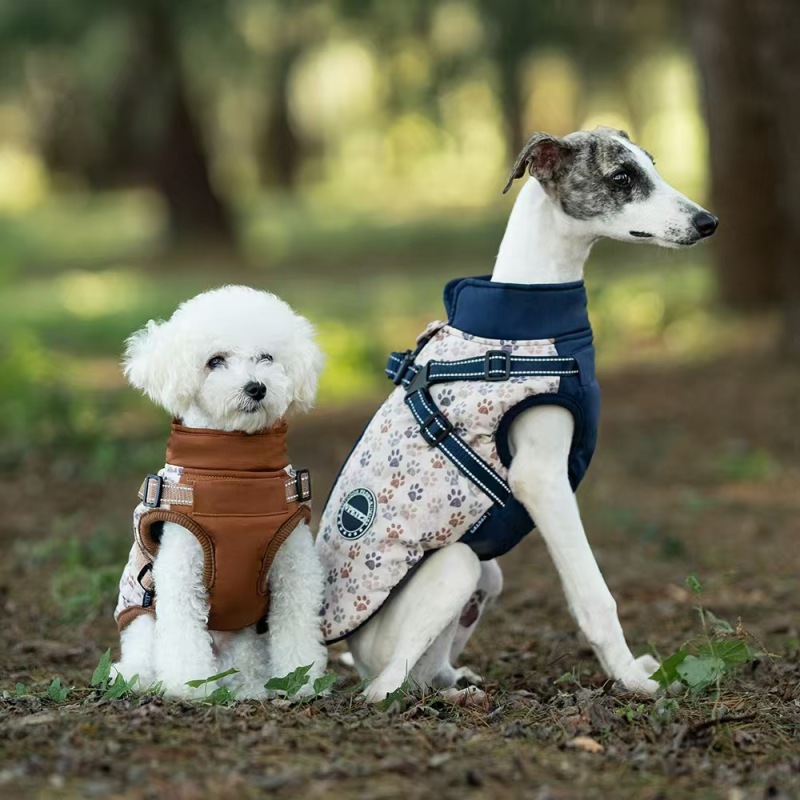 Wholesale Luxury Dog Jackets Vest Factory Hoodie Pet Clothes Waterproof Dog Coat With Harness Dog Trench Coat