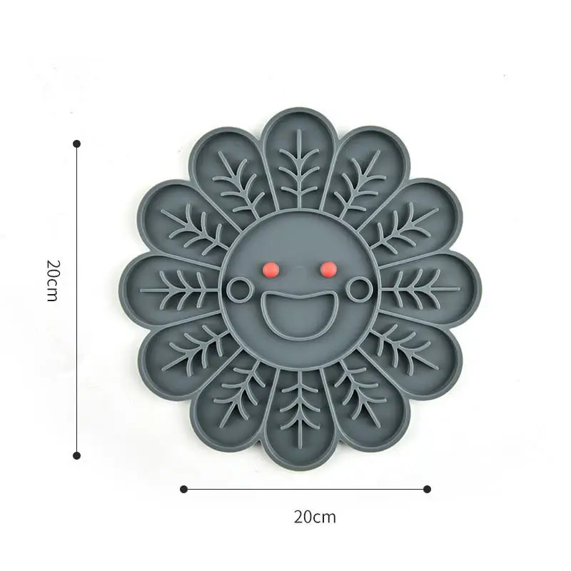 Pet Licking Mat Portable Anxiety Relief Dog Lick Pad Cup Bowl Transfer Plate Dog Slow Feeder Silicone Pet Bath Products Cat Bowl