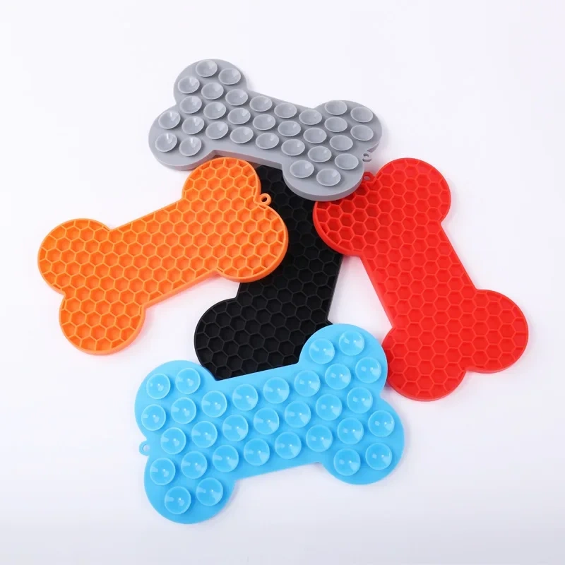 Silicone Licking Pad Mat for Pet Dogs Cats Slow Food Bowls with Suction Cup Feeding Food Bone Shape Silicone Licking Pad