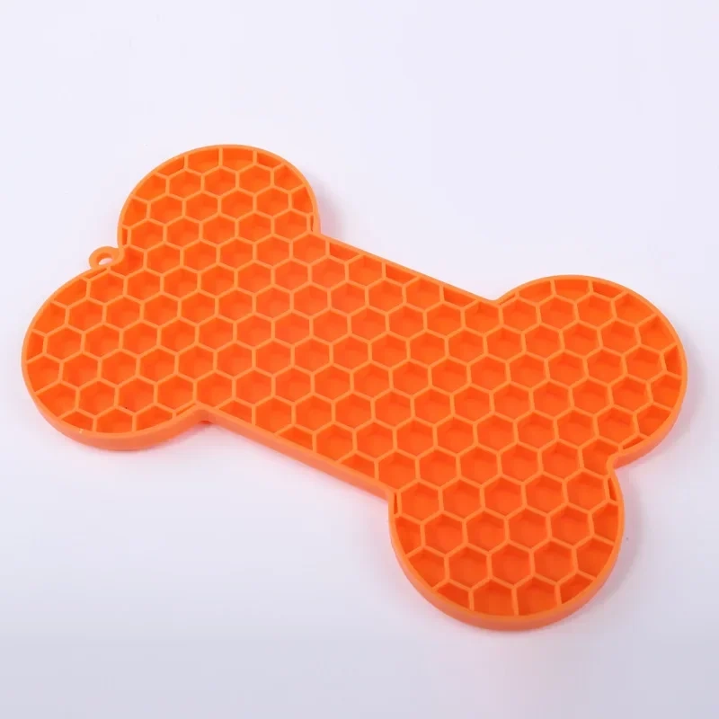 Silicone Licking Pad Mat for Pet Dogs Cats Slow Food Bowls with Suction Cup Feeding Food Bone Shape Silicone Licking Pad