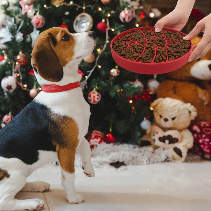 Slow Food Dog Pad Christmas style Silicone Pad Dog Slow Food Bowl Sucker Placemat Pet Anti-slip Anti-choking Eating Gear