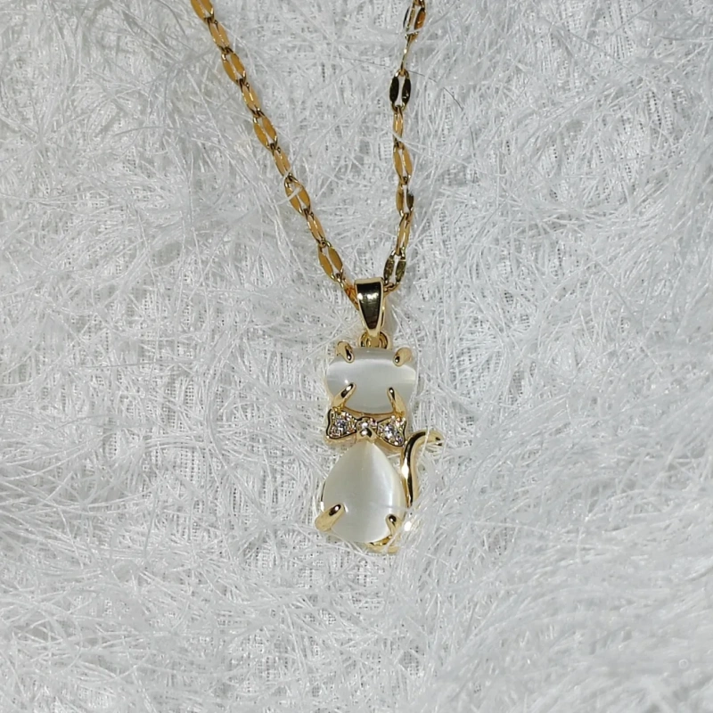 Lovely Cartoon Cat Pendant Necklace with Zircon Inlaid, Titanium Steel Material for Pets and Creative Jewelry Lovers