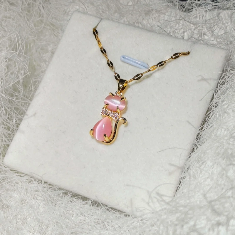 Lovely Cartoon Cat Pendant Necklace with Zircon Inlaid, Titanium Steel Material for Pets and Creative Jewelry Lovers