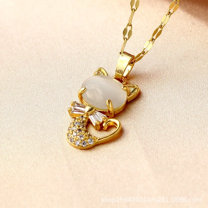Lovely Cartoon Cat Pendant Necklace with Zircon Inlaid, Titanium Steel Material for Pets and Creative Jewelry Lovers