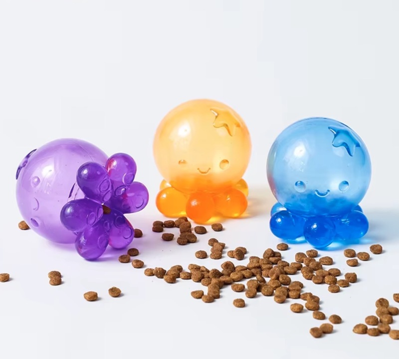 Eco Friendly TPR Safe and Non-Toxic Dog Treat Dispensing Toys Indestructible Slow Food Puzzle Dog Toy for Aggressive Chewers
