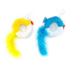 Manufacture Wholesale Lovely Round Fish Shape Plush Spring Cat Toy with Rattle Feather