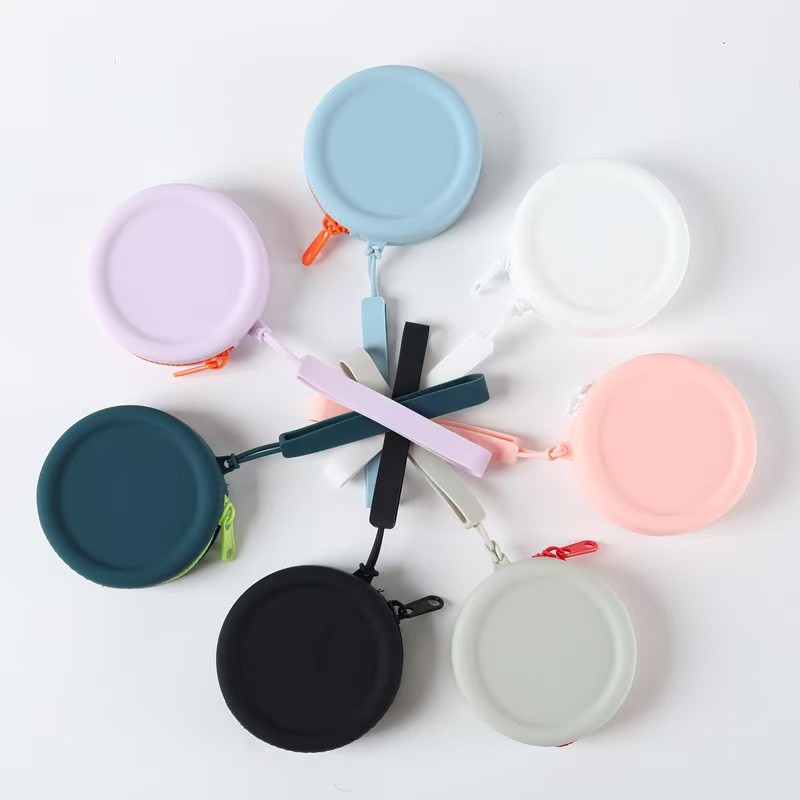 1Pcs Pet Supplies Silicone Dog Food Bag Outdoor Training Dog Training Dog Treat Training Pouch Waterproof Dog Snack Training Bag