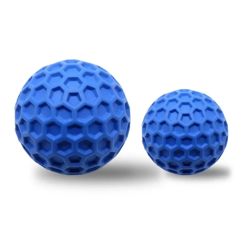 New Dog Toys Bite Resistant Interactive Throwing Sound Honeycomb Balls Natural Rubber Teething Clean Teeth Toys Pet Products