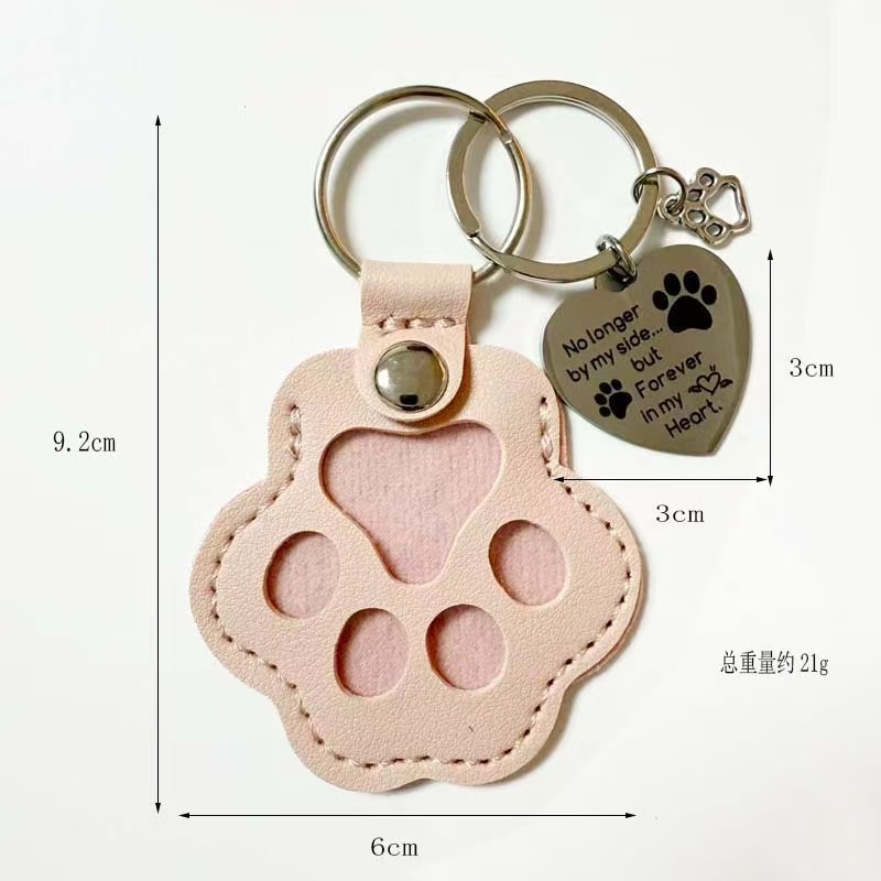 Pet hair storage pendant
