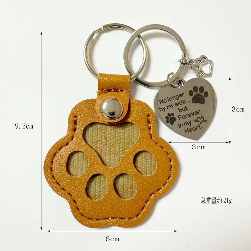 Pet hair storage pendant