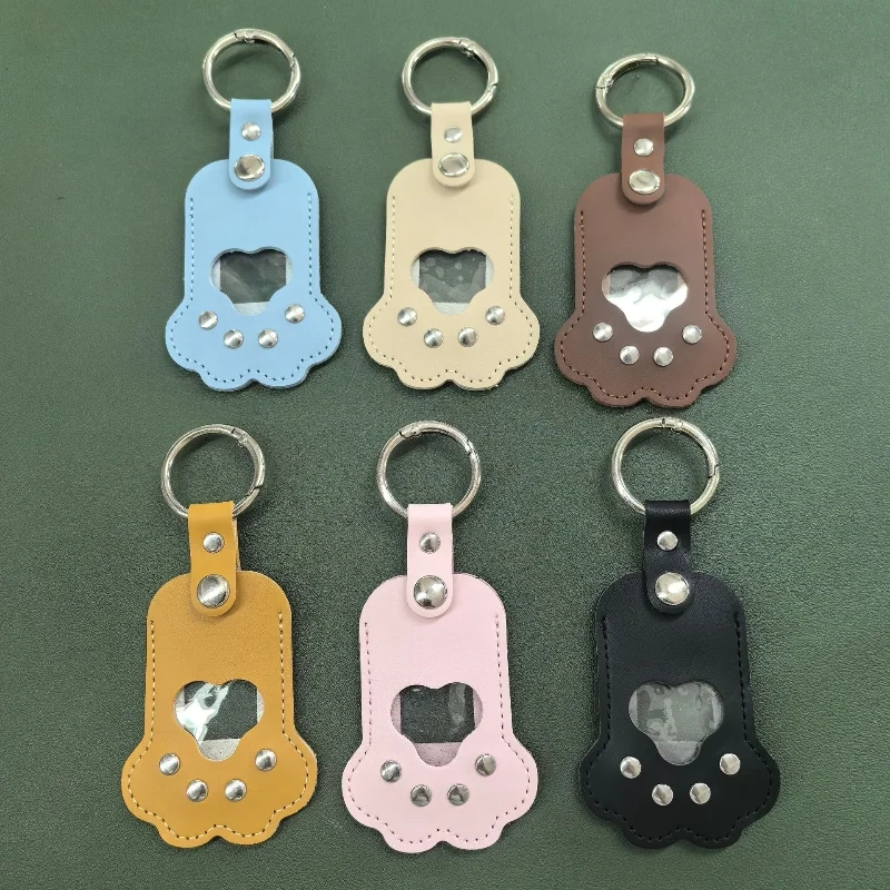 Japanese Style Paw Shaped Pet Memorial Keychain PU Leather Pendant for Storing Cat Dog Fur Pet Hair Keepsake Locket Accessories