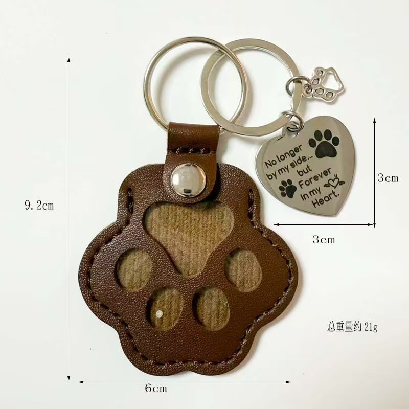 Pet hair storage pendant