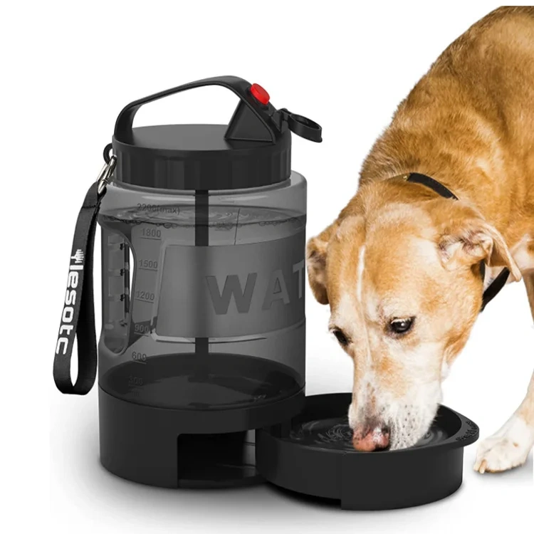 2.2L Dog Water Bottle Large Capacity Drinking Water Bottle Outdoor Sports Water Bottle Outdoor Cat and Dog Water Bottle