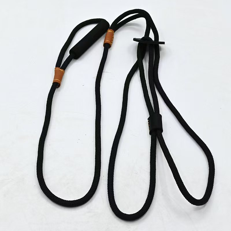 Pet easy-pull nylon leash