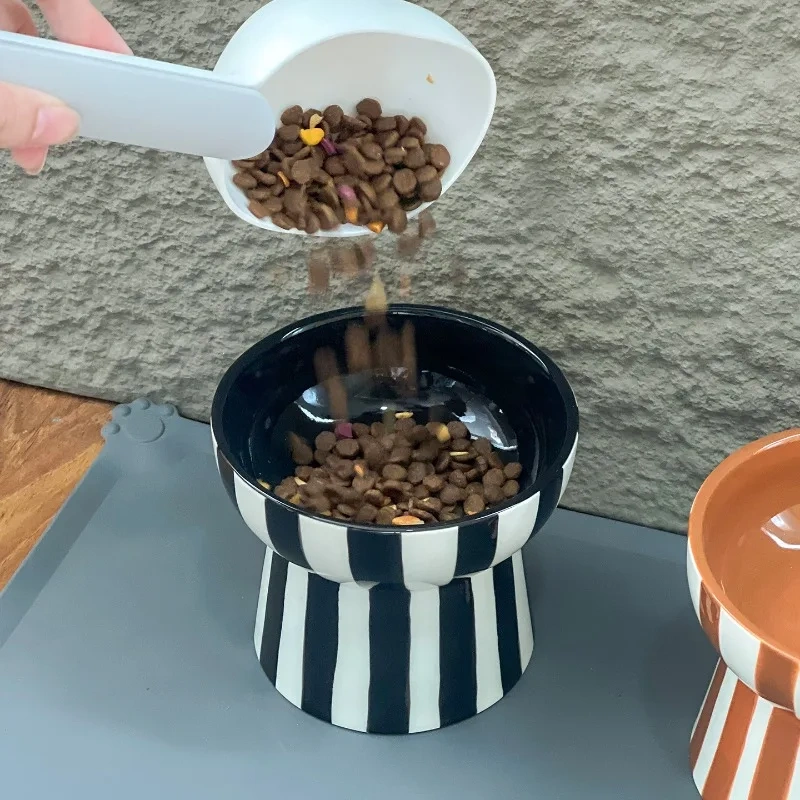 Elevated Striped Ceramic Pet Bowl – Anti-Slip Raised Food and Water Feeder for Cats and Small Dogs, Stylish Non-Tip Design