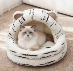 Semi-enclosed warm pet bed