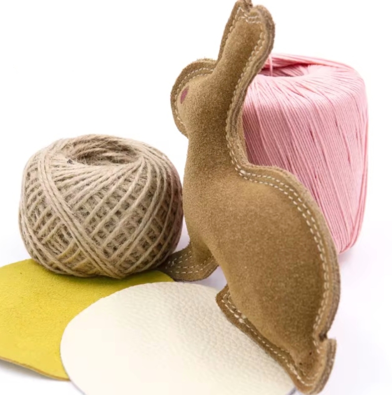 Dog Training Toy Bite- and Dirt-Resistant Wool Felt Leather Cowhide Anti-Velvet Throwing Toy