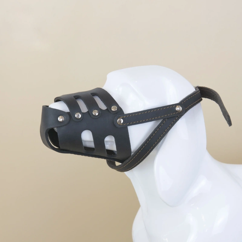 Genuine leather big dog muzzle, dog anti-bite adjustable muzzle, suitable for horse dog, German shepherd and big dog