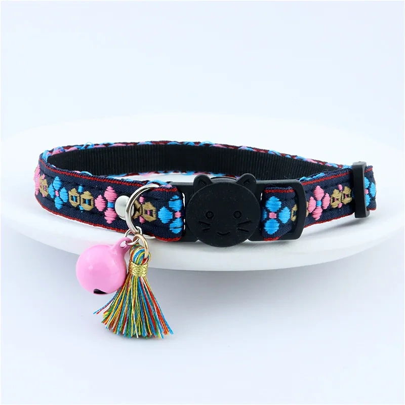 Adjustable Cat Collar, Jacquard Embroidered Plaid Cat Collar with Bells and Floral Pendant Prevent Loss Fits Pet Cats & Puppies