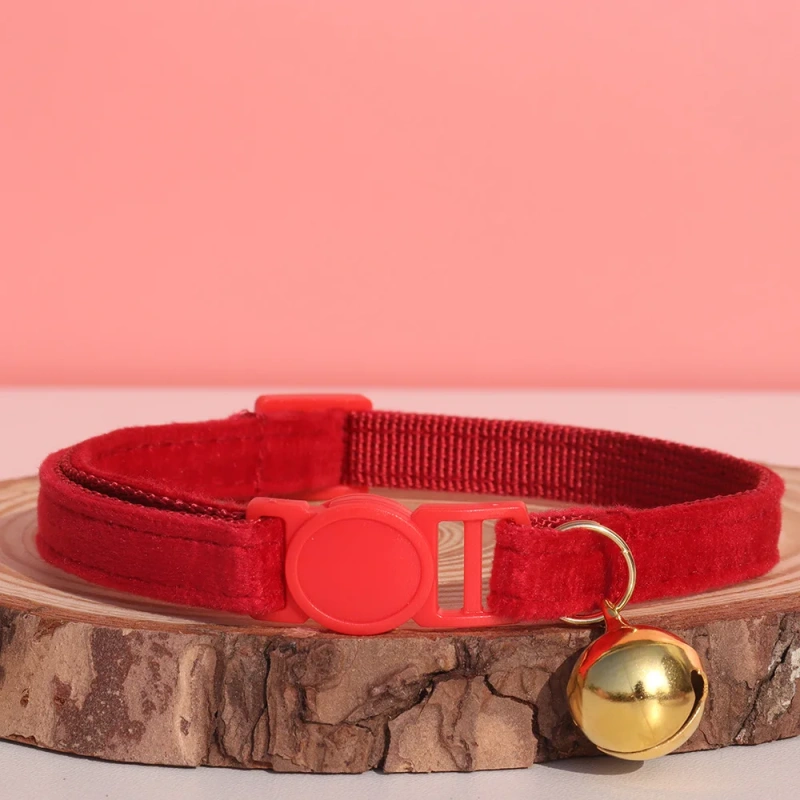 Adjustable Leopard Print Cat Collar with Bowtie, Stylish & Comfortable, Perfect Fit for Any Cat Size