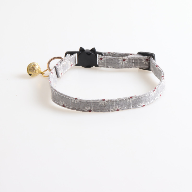 Pet collars and bibs