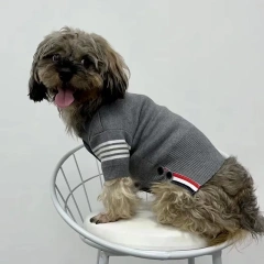 2025 Autumn and winter pet warm knitted sweater for dogs, cats, teddy bears, beagles, French bulldogs, fashion brand clothing