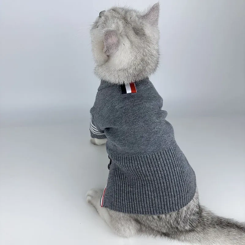 2025 Autumn and winter pet warm knitted sweater for dogs, cats, teddy bears, beagles, French bulldogs, fashion brand clothing