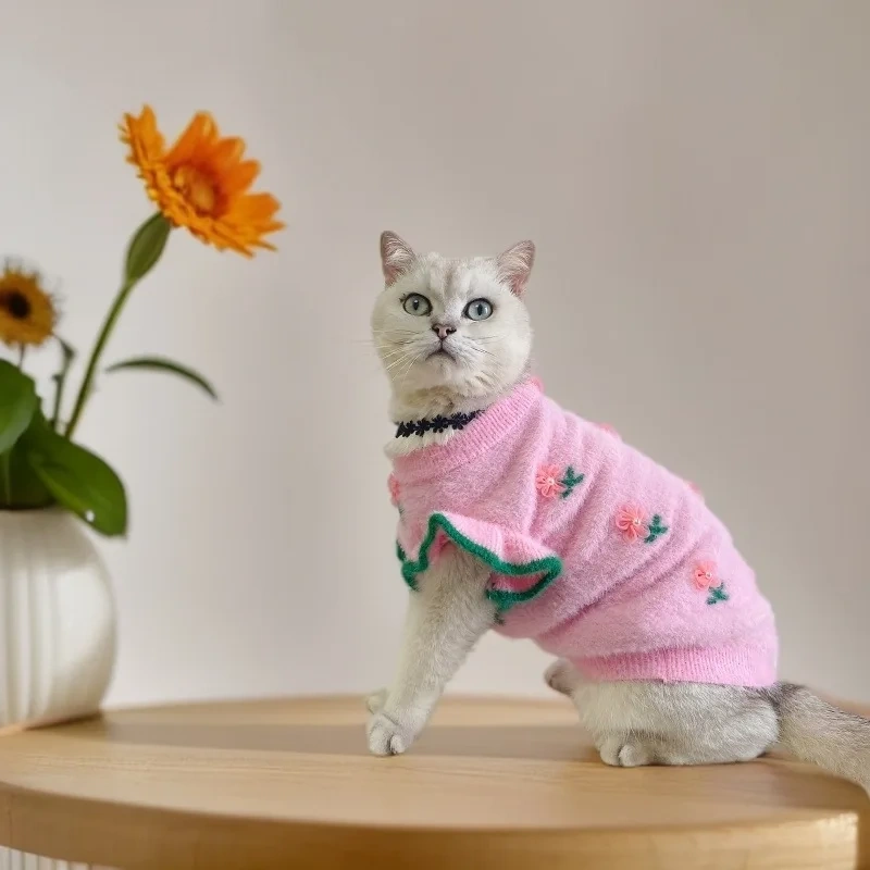 Pet Autumn and Winter Cute Sweater Thickened Warm Cute Flower Vest Cat Teddy Fly Sleeve Jacket Dog Clothes for Small Dogs