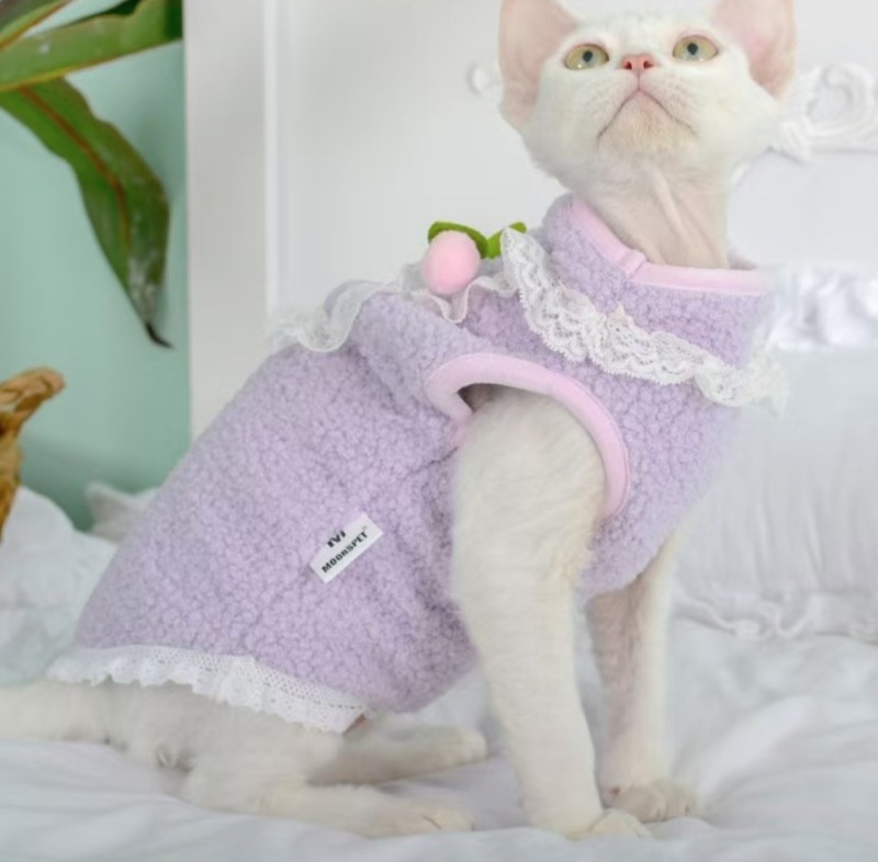 High Quality Cat Solid Christmas Winter Warm Eco-friendly Cute Velvet Vest Clothes for Cat Apparel