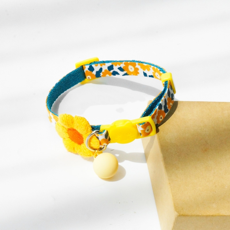 Cute Flower Cat Collar
