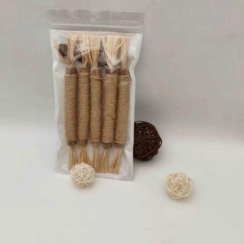 Cat Toys Cleaning Teeth Silvervine Chew Stick Pet Snacks Sticks Natural Stuff with Catnip