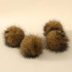 Hot Selling Interactive Smart Pet Toy Funny Feather Colorful Ball for Cats Movement Toy